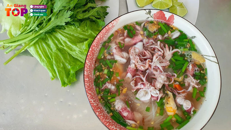 Top-10-quan-hu-tieu-muc-tai-an-giang-tuoi-ngon-gia-re-angiangtoplist