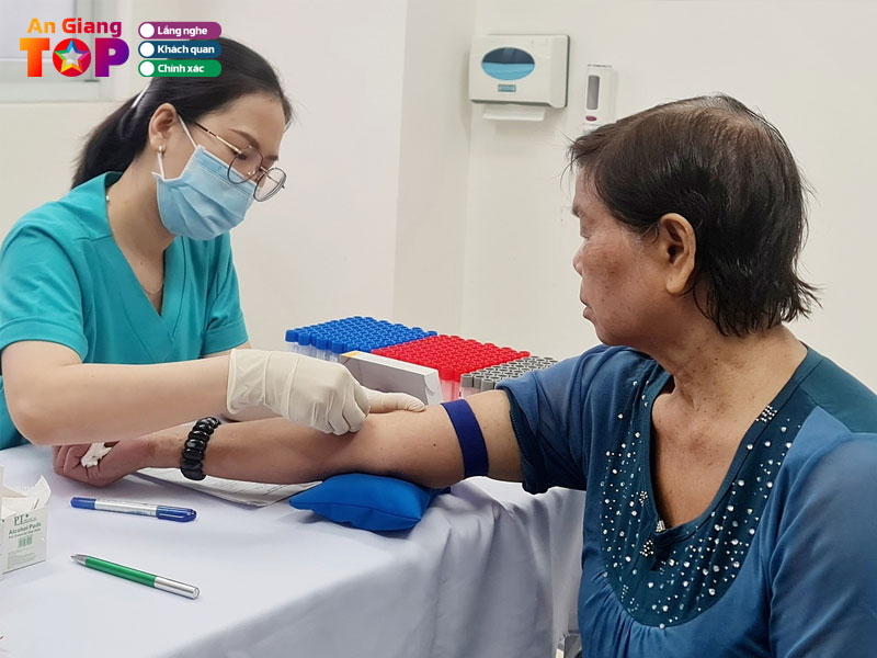 Van-phong-dna-testing-angiangtoplist