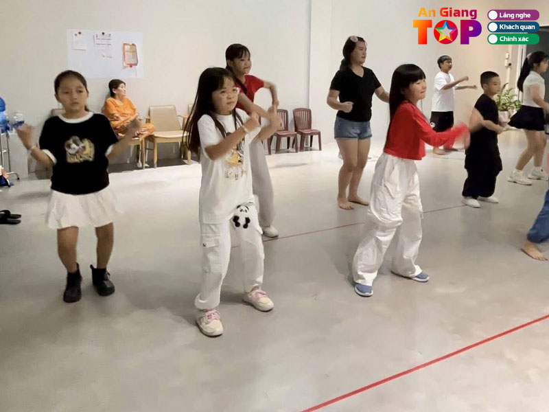 Youth-steps-studio-angiangtoplist