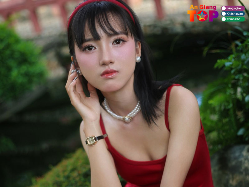 Anh-thu-makeup-trang-diem-studio-angiangtoplist