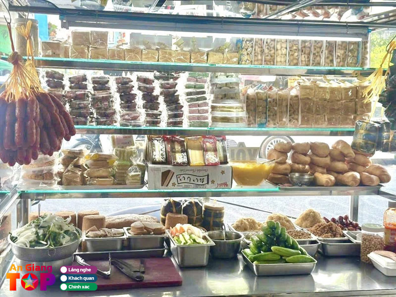 Banh-mi-truong-an-1-angiangtoplist