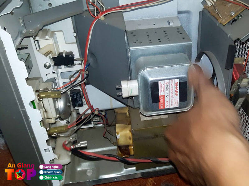 Dien-may-phu-quoc-angiangtoplist