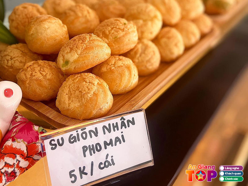 Khanh-tiem-banh-pho-mai-angiangtoplist