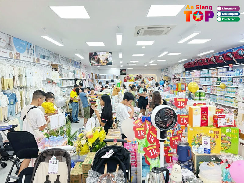 Nana-mom-baby-angiangtoplist