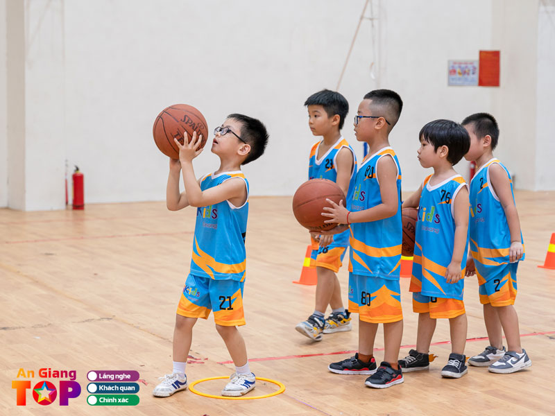 Nhung-loi-ich-cua-viec-hoc-bong-ro-angiangtoplist