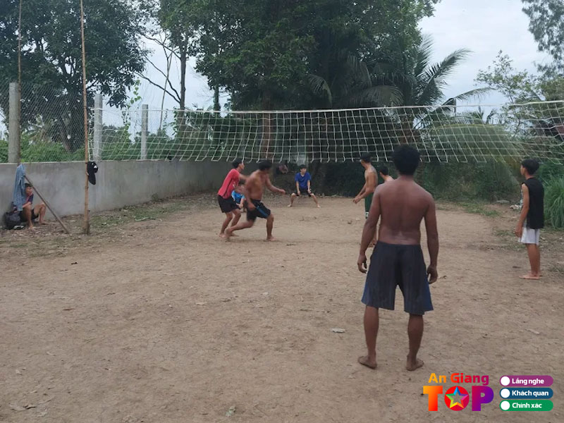 San-bong-chuyen-nhan-angiangtoplist