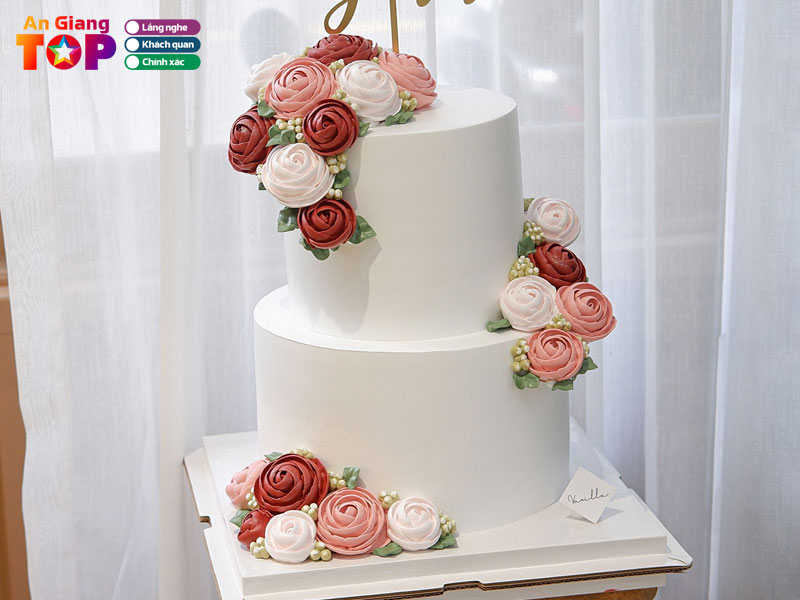 Tieu-chi-chon-dia-chi-dat-banh-cuoi-dep-angiangtoplist