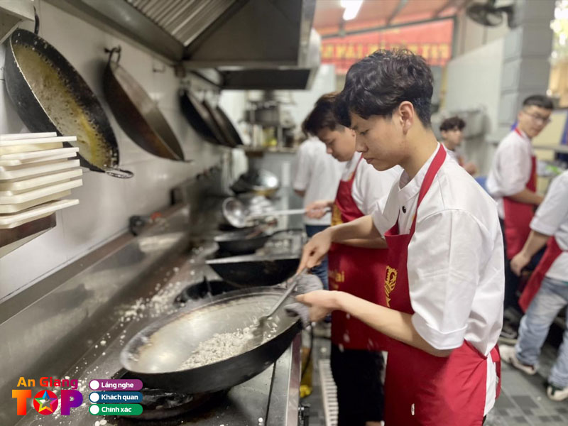 Tieu-chi-chon-trung-tam-day-nau-an-o-an-giang-uy-tin-angiangtoplist