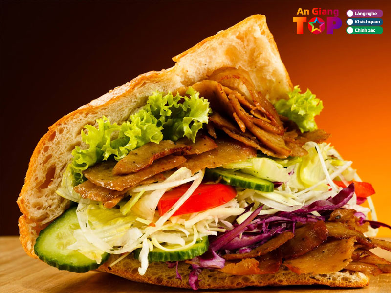 Bi-quyet-chon-loai-banh-mi-kebab-phu-hop-voi-khau-vi-angiangtoplist