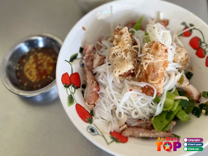 Bun-cha-gio-ray-truyen-thong-thuy-angiangtoplist