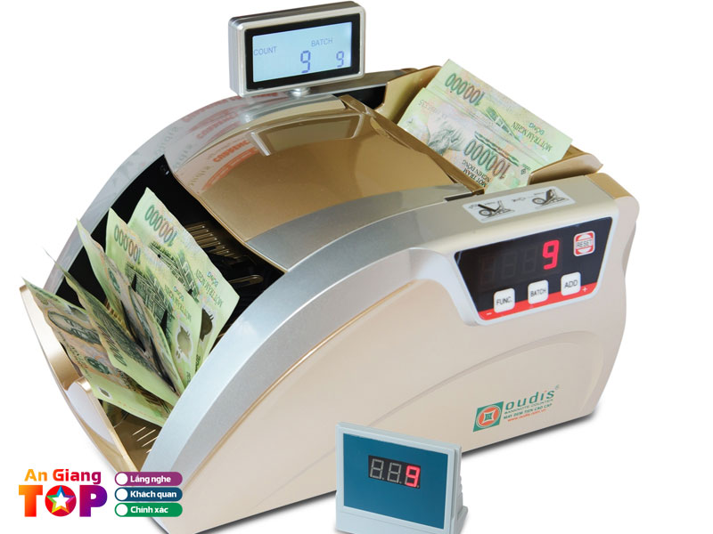 Cua-hang-canh-toan-1-angiangtoplist