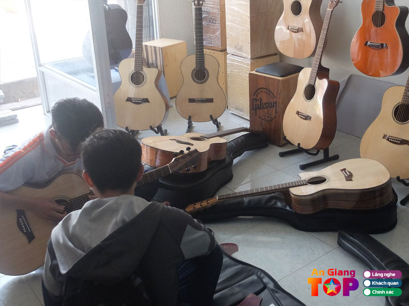 Guitar-long-xuyen-angiangtoplist