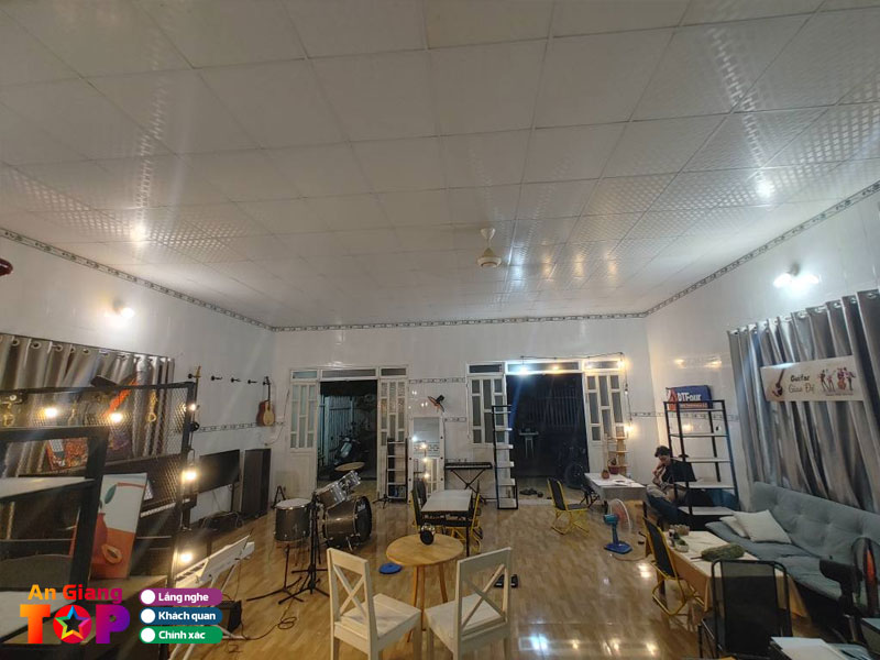 Guitar-phu-quoc-giao-de-angiangtoplist