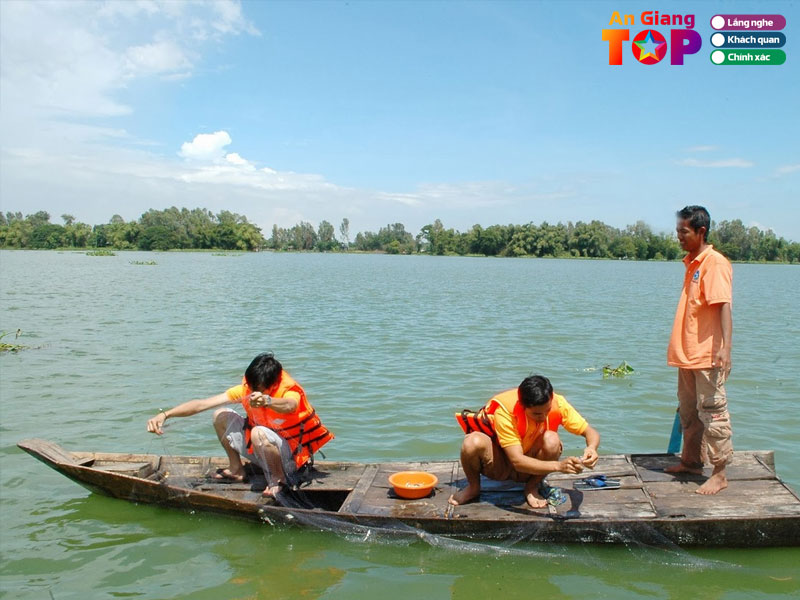 Hoat-dong-nen-trai-nghiem-tai-bung-binh-thien-3-angiangtoplist