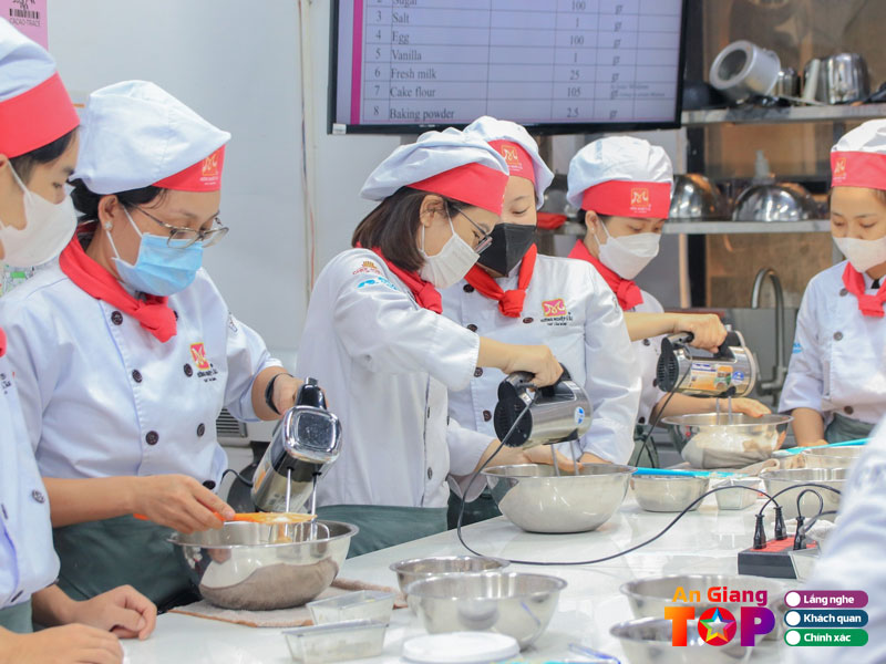 Huong-nghiep-a-au-angiangtoplist