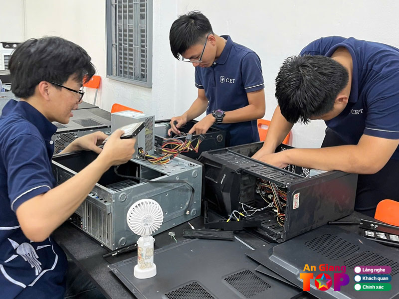 Huong-nghiep-a-au-angiangtoplist