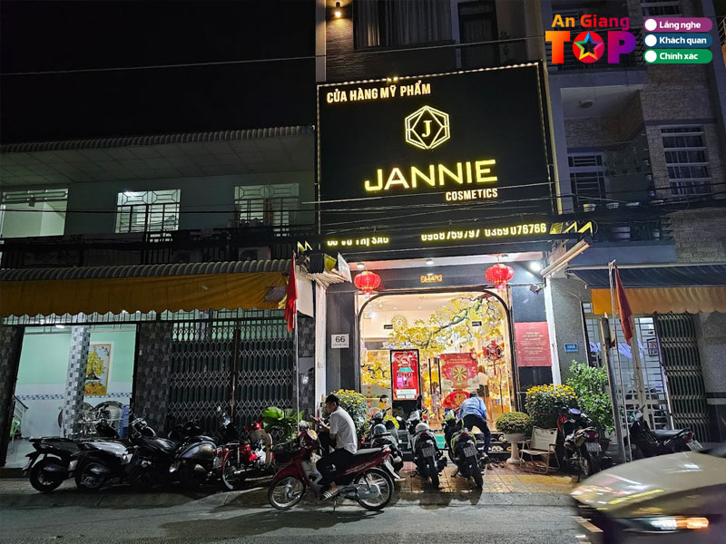 Jannie-cosmetics-angiangtoplist