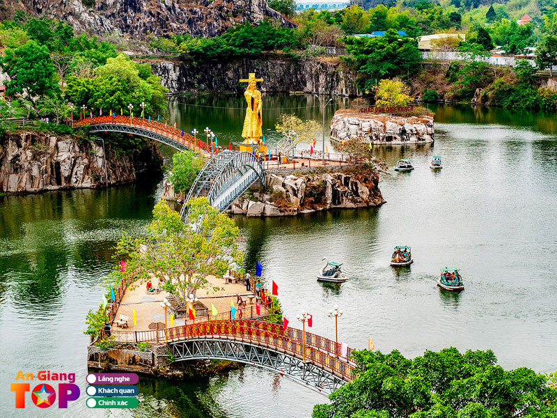 Khong-gian-va-canh-quan-ho-ong-thoai-angiangtoplist