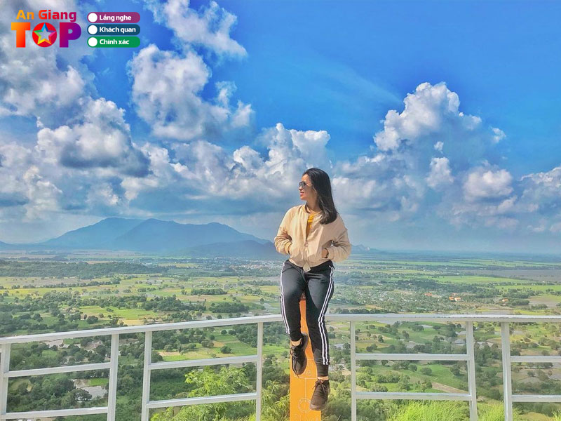 Kinh-nghiem-check-in-va-kham-pha-nui-co-to-angiangtoplist