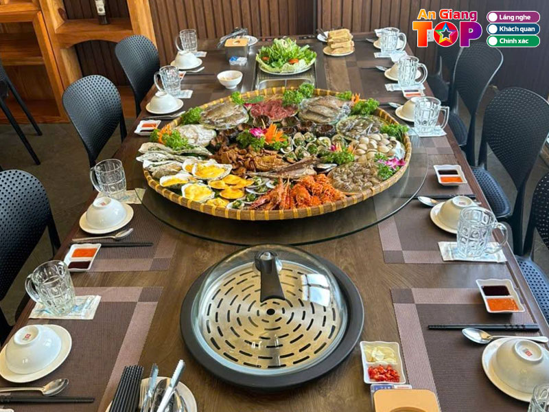 Nha-hang-the-gioi-hai-san-ham-ninh-angiangtoplist