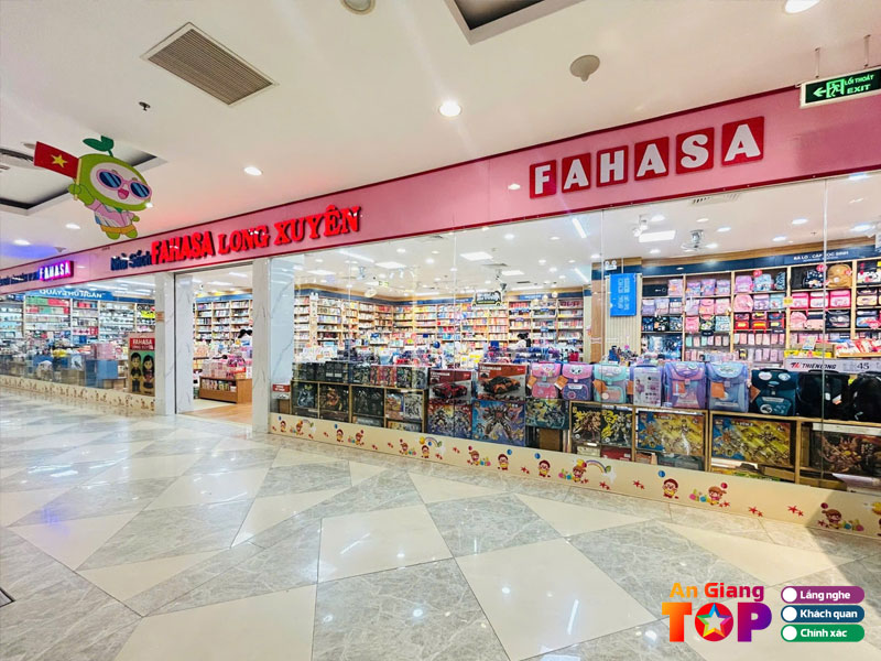 Nha-sach-fahasa-angiangtoplist