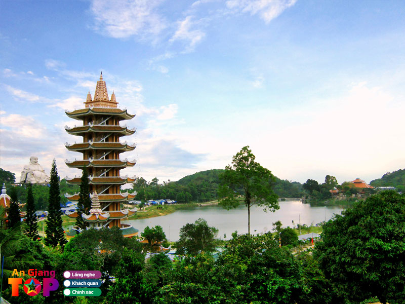 Nhung-diem-tham-quan-noi-bat-tren-nui-cam-angiangtoplist