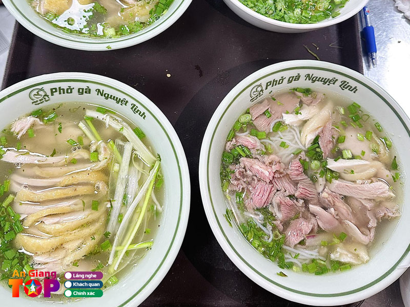 Pho-ga-nguyet-linh-angiangtoplist