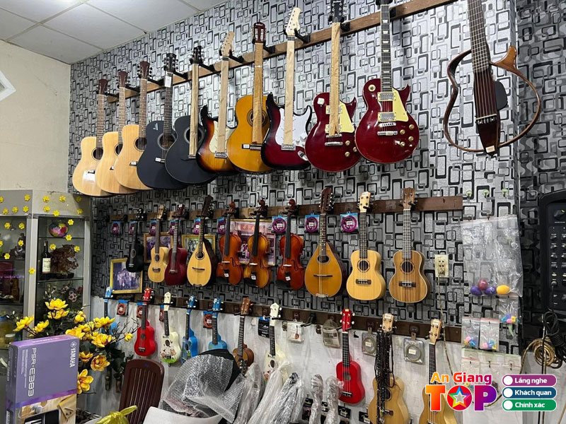 Shop-dan-guitar-hoang-viet-angiangtoplist