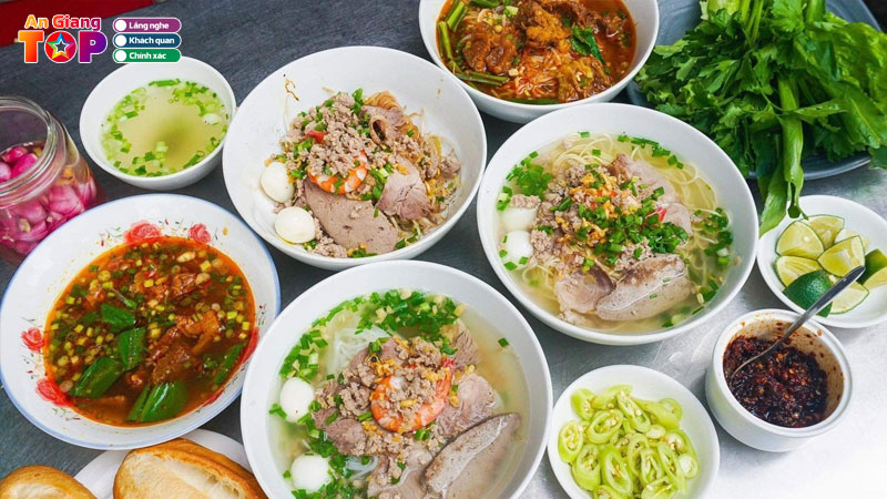 Top-10-quan-hu-tieu-nam-vang-o-an-giang-thom-ngon-day-dan-angiangtoplist
