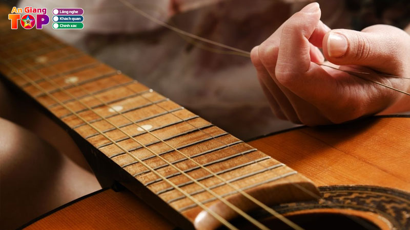Top-4-dia-chi-sua-dan-guitar-o-an-giang-can-than-nhanh-chong-angiangtoplist