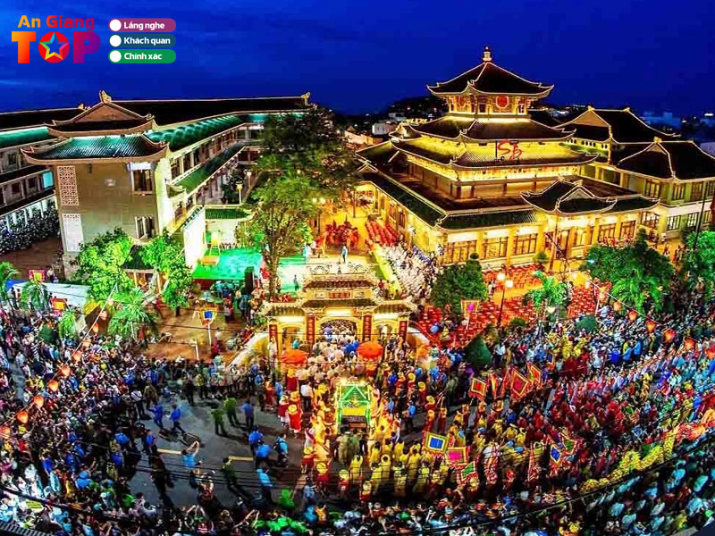 Trai-nghiem-khong-the-bo-qua-khi-den-nui-sam-angiangtoplist