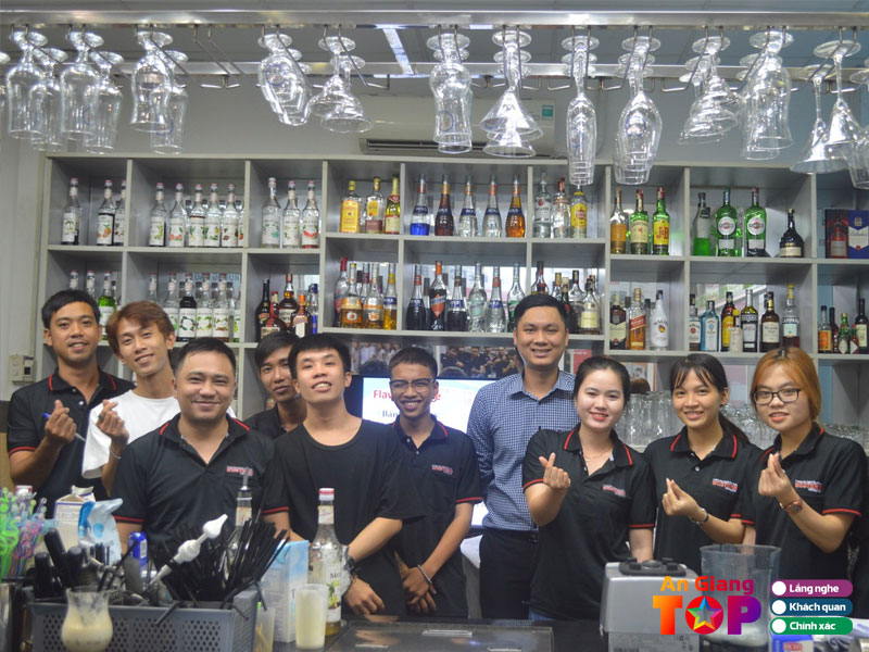 Truong-day-nghe-am-thuc-western-angiangtoplist