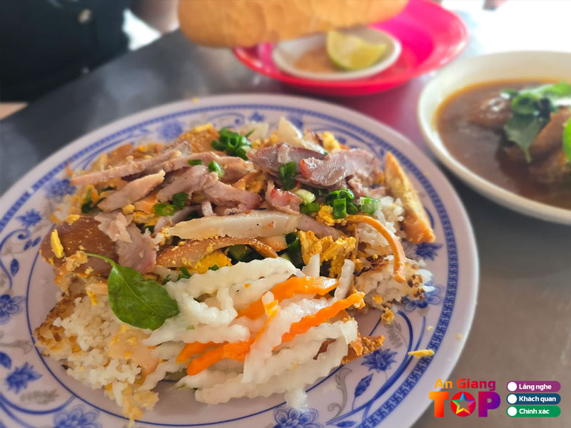 Com-tam-banh-tam-tran-angiangtoplist