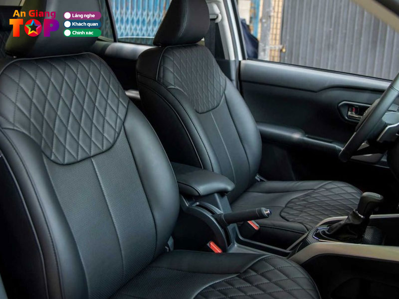 Kinh-nghiem-phoi-mau-ghe-da-theo-noi-that-xe-angiangtoplist