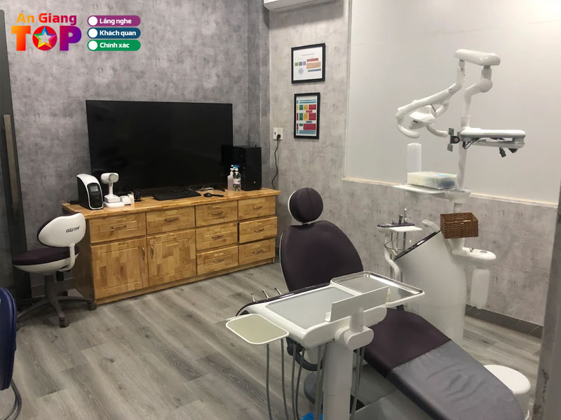 Nha-khoa-bao-ve-nu-cuoi-angiangtoplist