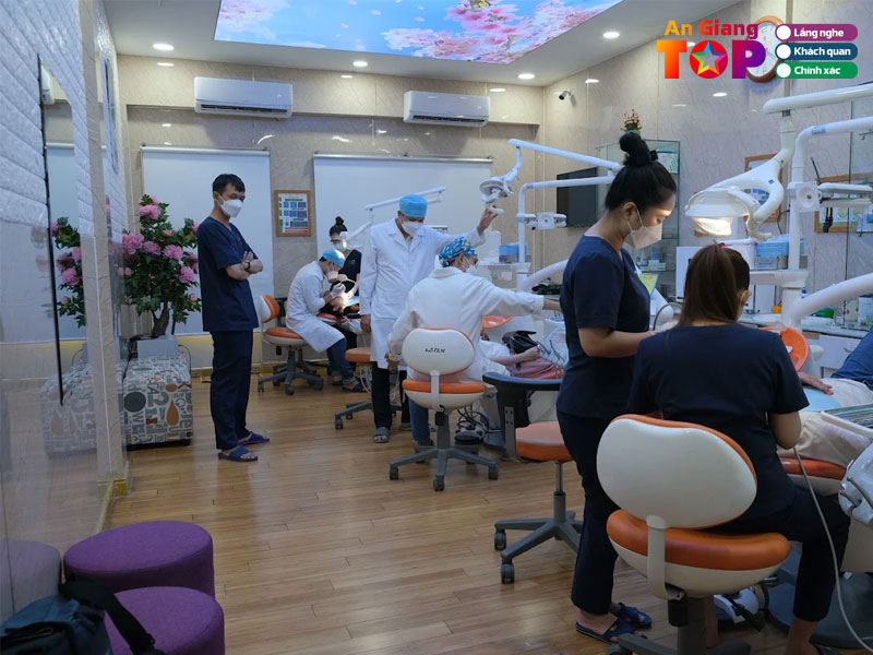 Nha-khoa-happy-smile-angiangtoplist