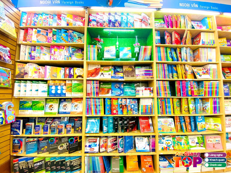 Nha-sach-fahasa-angiangtoplist