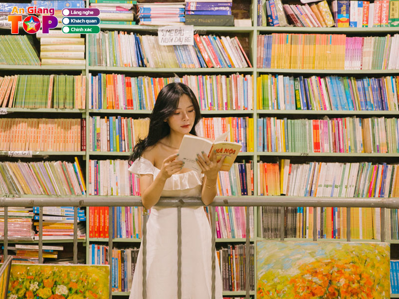 Nha-sach-thu-quan-angiangtoplist