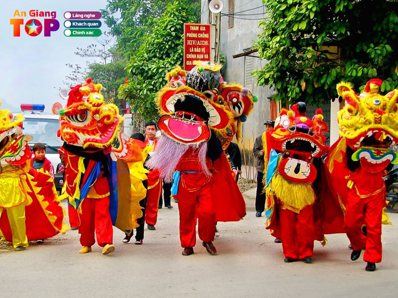 Nhung-luu-y-khi-chon-doan-lan-su-rong-de-bieu-dien-cac-su-kien-angiangtoplist