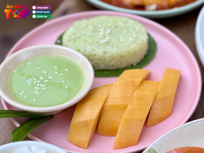 Othai-o-day-ban-mon-thai-angiangtoplist