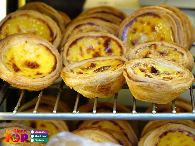 Qs-bakery-tiem-banh-quyen-angiangtoplist