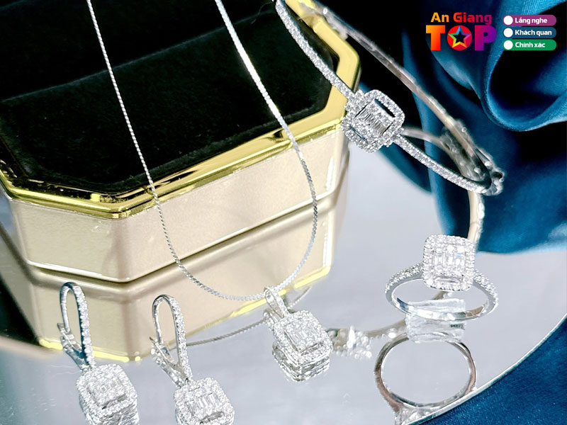 Tiem-vang-kim-huong-dinh-angiangtoplist