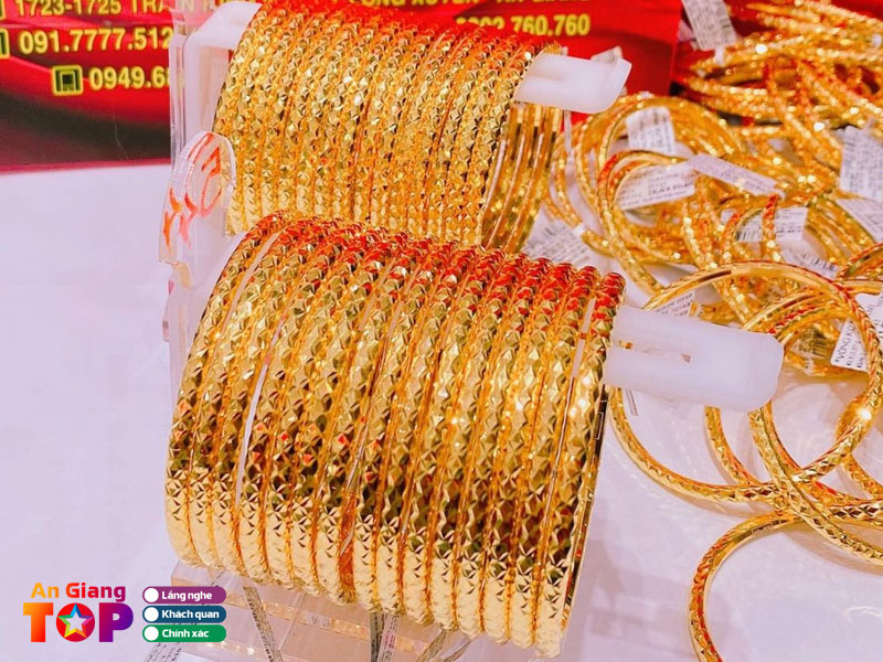 Tiem-vang-ngoc-tan-angiangtoplist