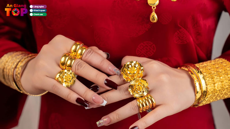 Top-10-dia-chi-mua-trang-suc-cuoi-o-an-giang-mau-dep-da-dang-angiangtoplist
