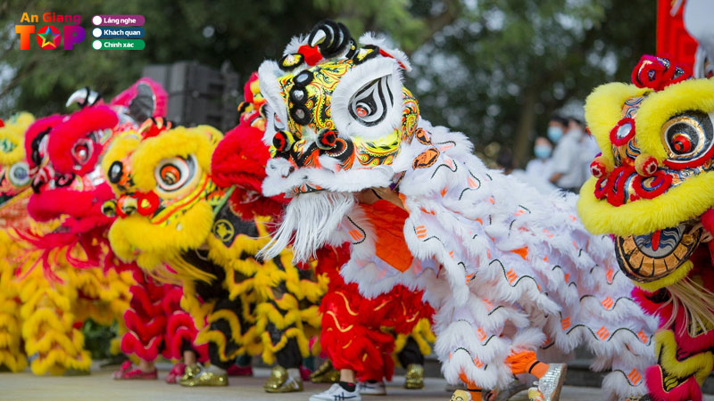 Top-10-doan-lan-su-rong-o-an-giang-bieu-dien-hay-uy-tin-angiangtoplist
