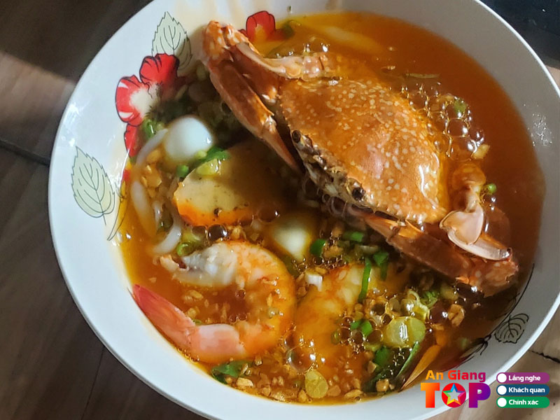 Banh-canh-ghe-hai-dang-angiangtoplist