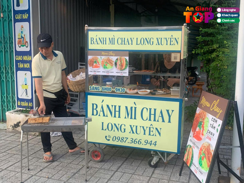 Banh-mi-chay-long-xuyen-angiangtoplist