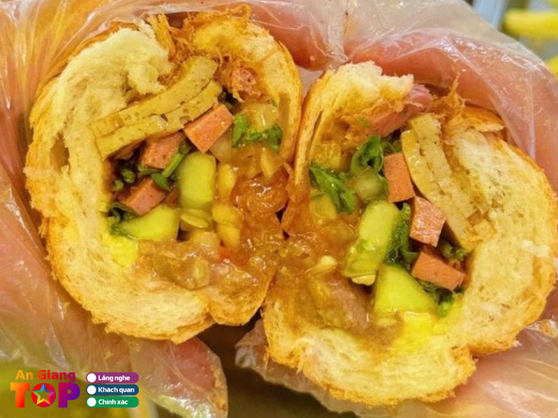Banh-mi-nam-chay-duongan-angiangtoplist