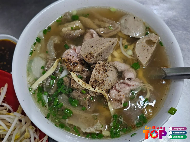 Hu-tieu-mi-bo-vien-sau-danh-angiangtoplist