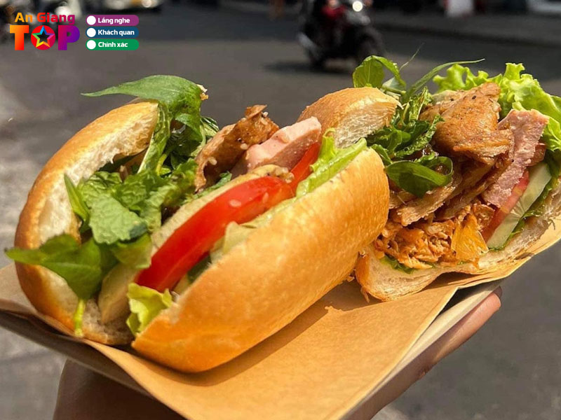 Huong-dan-lua-chon-va-meo-trai-nghiem-banh-mi-chay-ngon-tu-dan-ban-dia-angiangtoplist